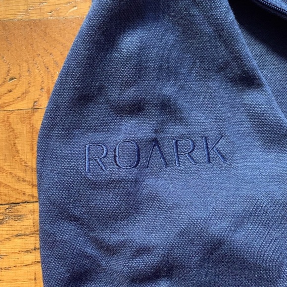 Peter Millar 1/4 Zip Pullover - Picture 11 of 12